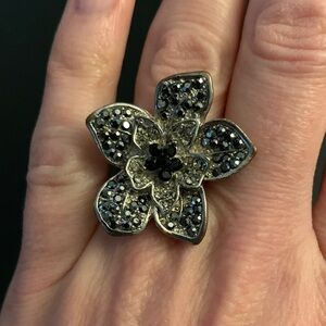 Elegant Black and Silver Floral Ring, Costume Jewelry, Adjustable